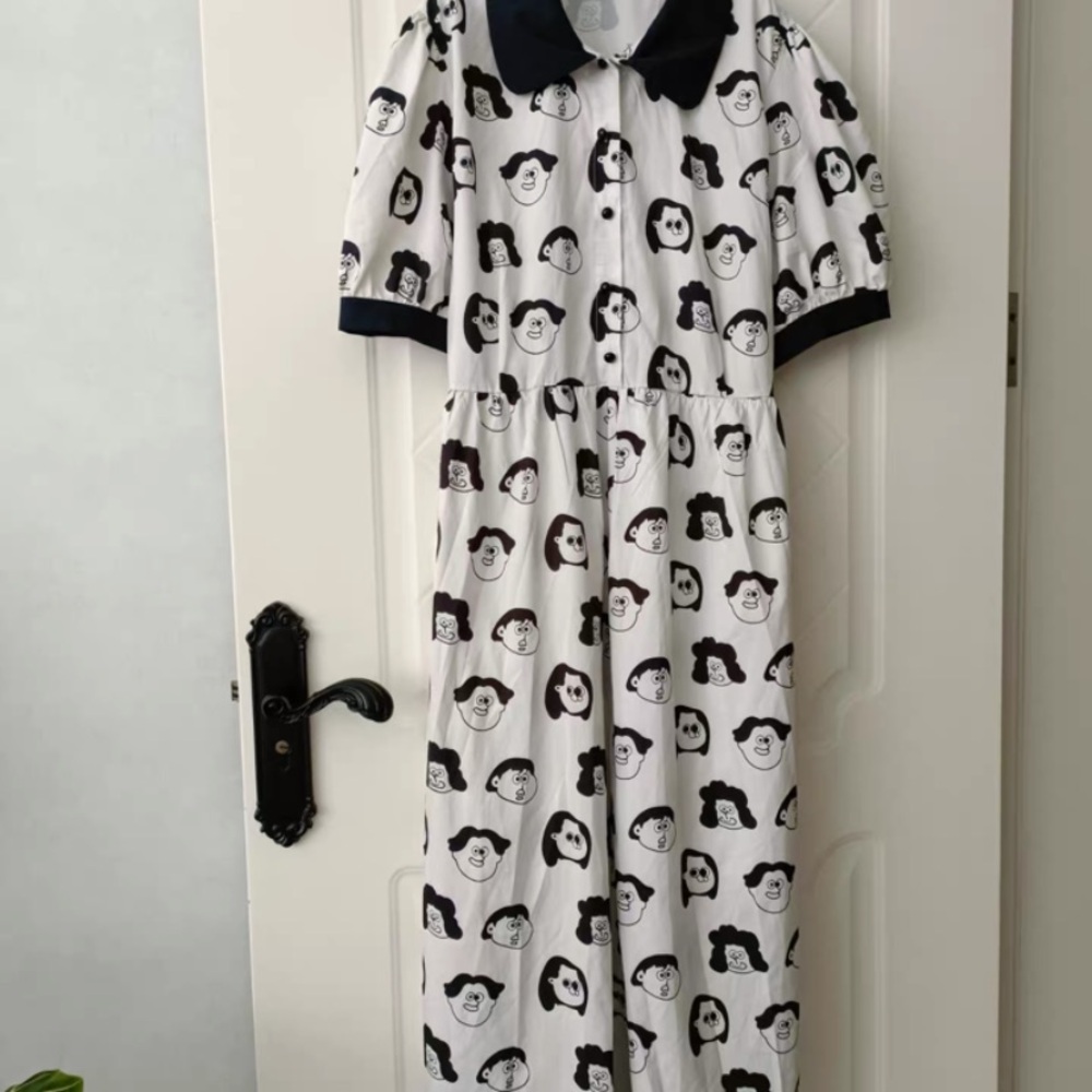 Black and White Midi Dress with Graphic Pattern